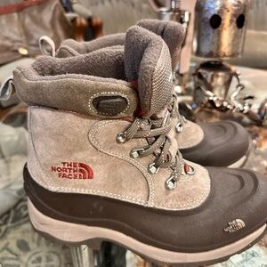 The North Face chillkat Winter Boots sz9 NWOT